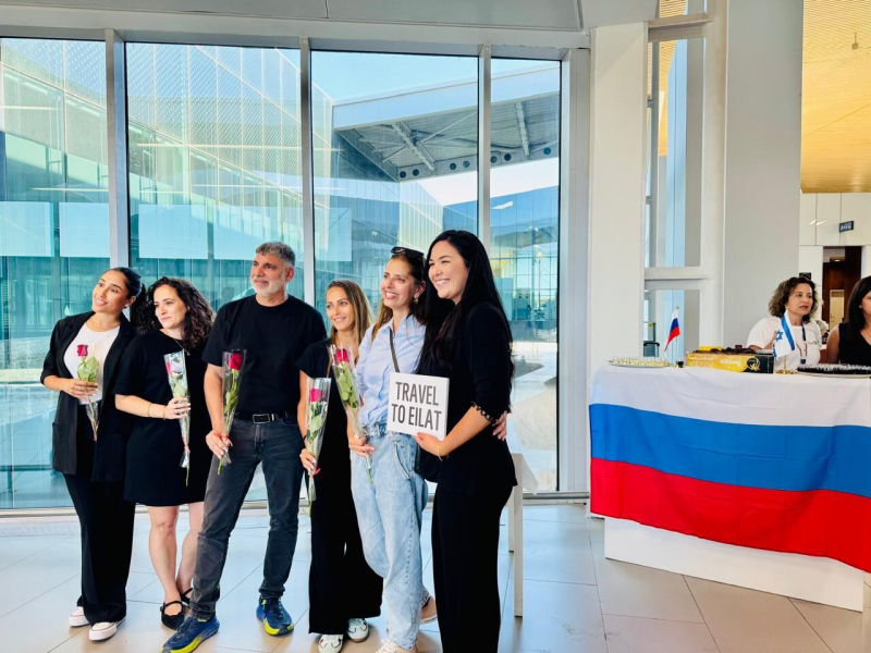 "Наконец-то нет взрывов и сирен по ночам": россияне эвакуируются из Израиля