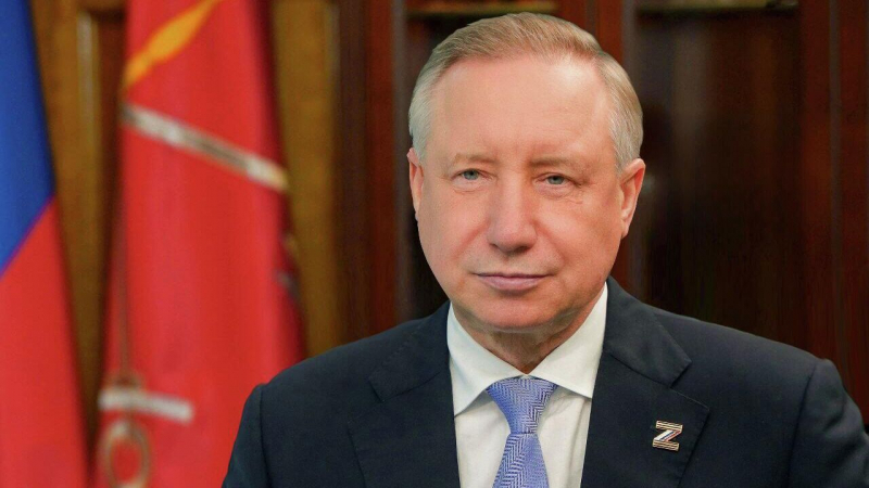 Непогода в Петербурге частично изменила планы туристов, заявили в АТОР