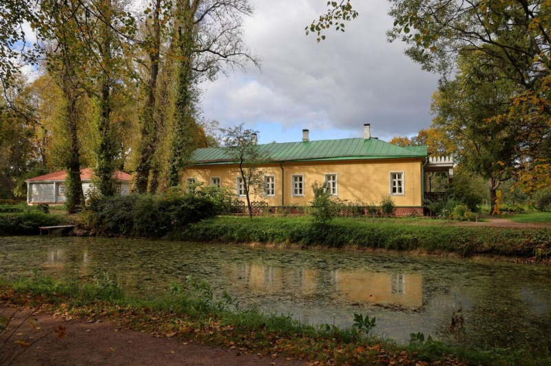 Красивые усадьбы Подмосковья. В какие имения ехать осенью
