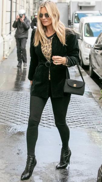 С какой обувью Виктория Бекхэм, Кейт Мосс и Рози Хантингтон-Уайти носят леггинсы осенью