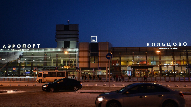 Туристы, застрявшие в Анталье, вылетели в Москву