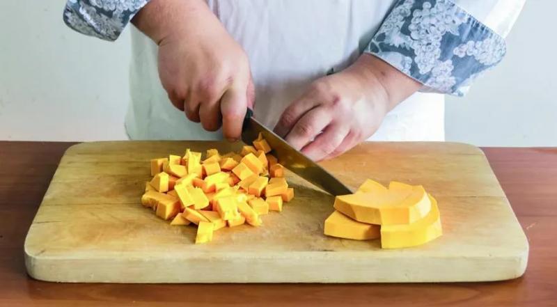 Тыквенный суп с креветками и кокосовым молоком, пошаговый рецепт с фото на 181 ккал