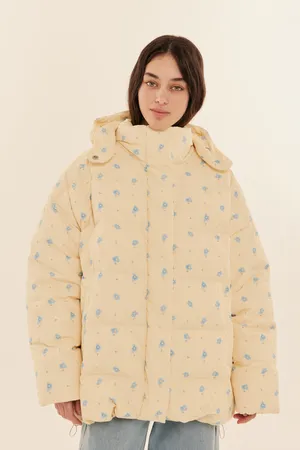 Долой скучных «гусениц»! Вот 12 модных и необычных пуховиков, которые сделают тебя звездой стритстайла