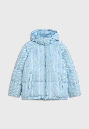 Долой скучных «гусениц»! Вот 12 модных и необычных пуховиков, которые сделают тебя звездой стритстайла