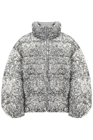 Долой скучных «гусениц»! Вот 12 модных и необычных пуховиков, которые сделают тебя звездой стритстайла