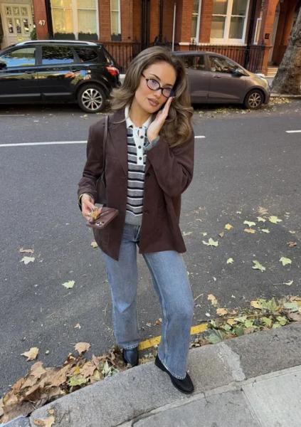 Фэшн-блогеры носят этот лонгслив, чтобы вывести осенние образы на новый уровень