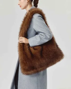 «Морщинистая сумка» – главный тренд зимы-2025/2026