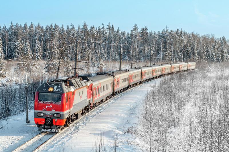 Новый год на поезде. В какие железнодорожные круизы поехать зимой