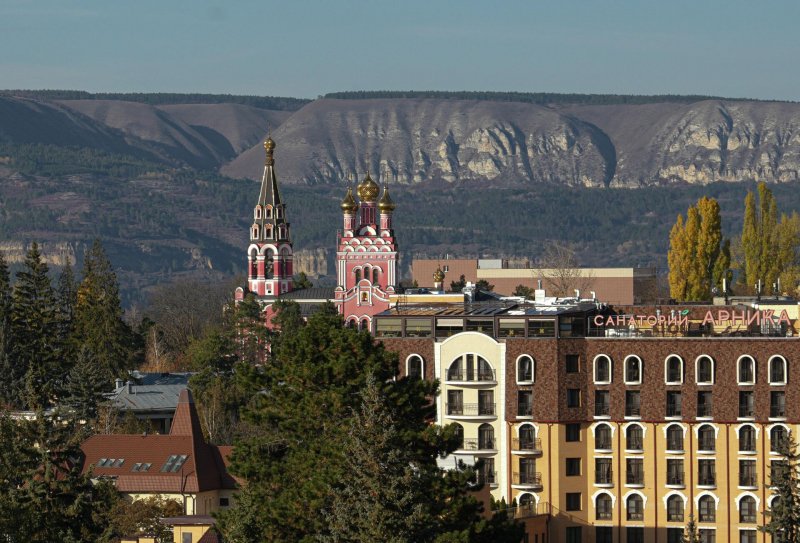 Новый год на поезде. В какие железнодорожные круизы поехать зимой