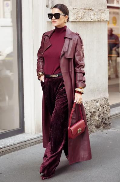 Вельветовые брюки этих трех цветов носят сейчас модные инфлюенсеры