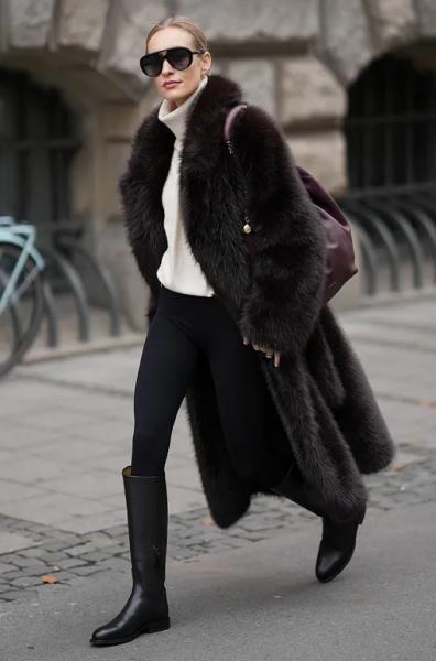 Антитренд? Нет, снова модно! Как инфлюенсеры носят легинсы с сапогами