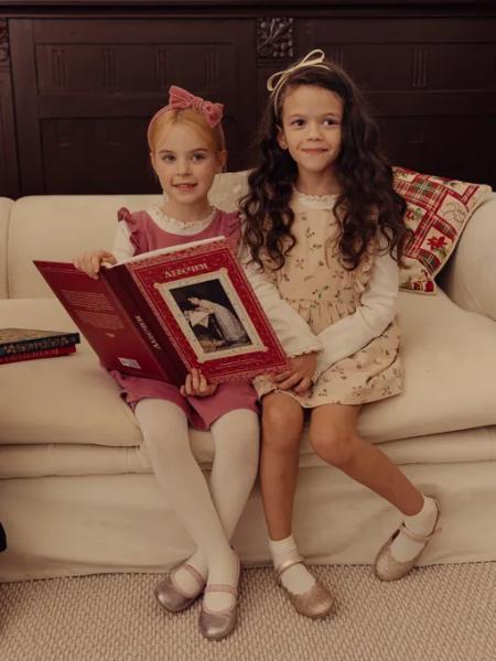 Первый фэшн-дайджест декабря: в чем пойти на корпоратив, идеи новогодних подарков и модное вдохновение