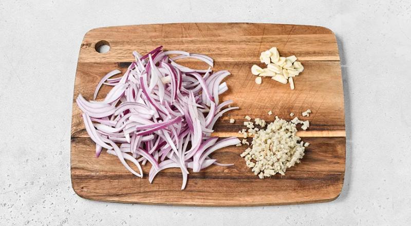 Фунчоза с морепродуктами и овощами, пошаговый рецепт с фото на 485 ккал