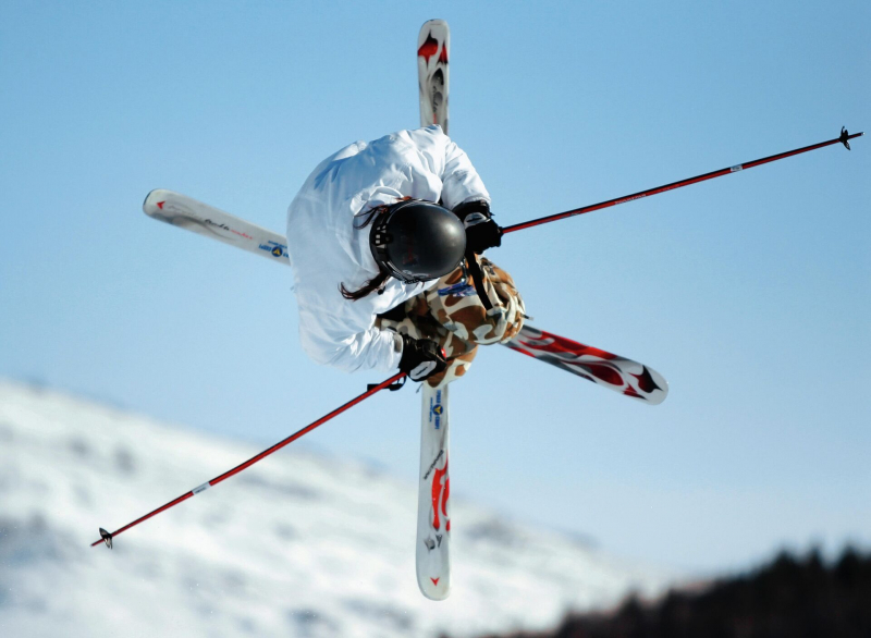 Горнолыжные курорты России 2025-2026: рейтинг лучших с ценами