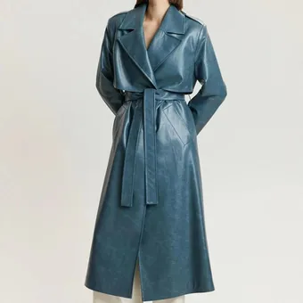 Готовимся к весне: где купить кожаное пальто как у звезды