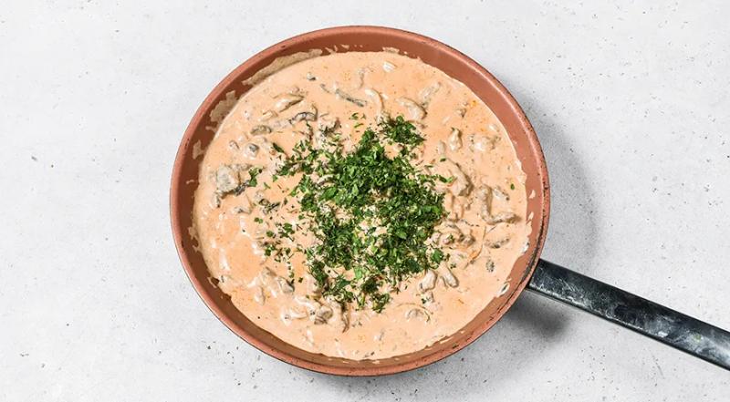 Говядина по-строгановски (бефстроганов), пошаговый рецепт с фото на 749 ккал