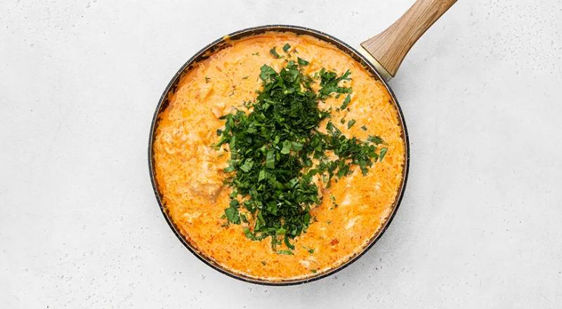 Гуляш из курицы с подливкой, пошаговый рецепт с фото на 492 ккал