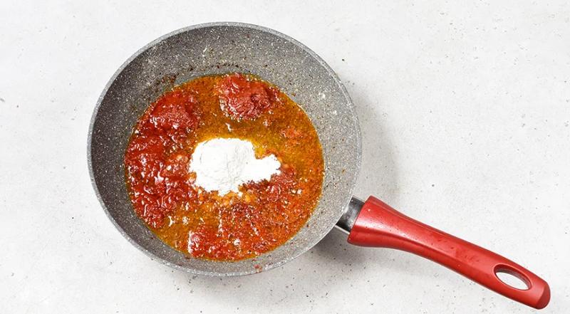 Гуляш из куриных сердечек, пошаговый рецепт с фото на 649 ккал