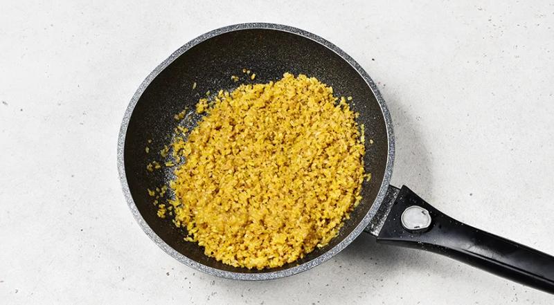 Гуляш из куриных сердечек, пошаговый рецепт с фото на 649 ккал