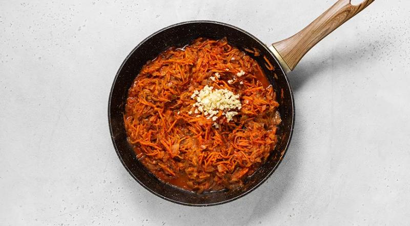 Икра из соленых огурцов и моркови, пошаговый рецепт с фото на 50 ккал