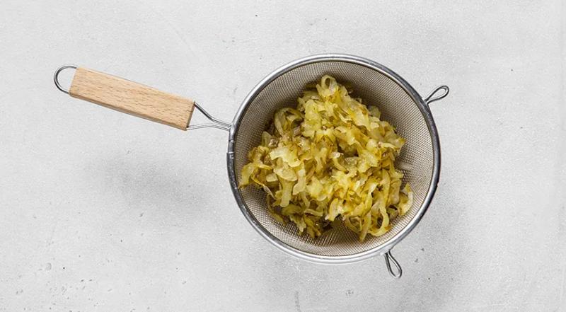 Икра из соленых огурцов и моркови, пошаговый рецепт с фото на 50 ккал