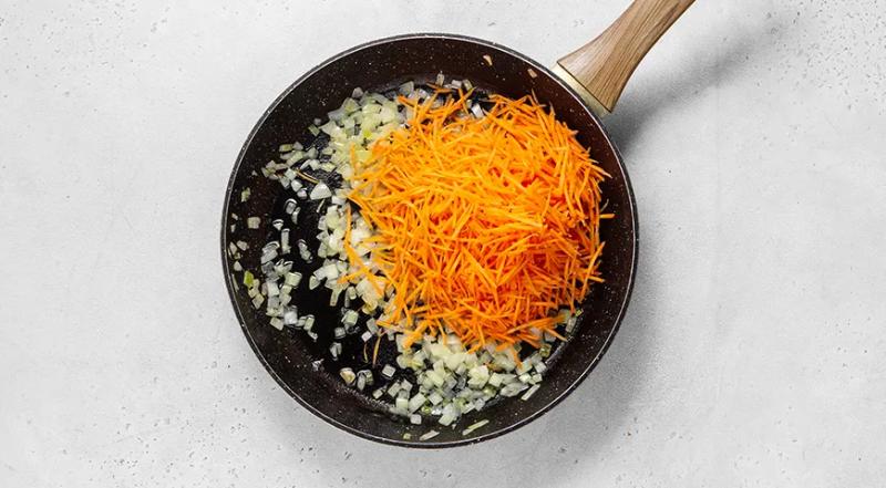 Икра из соленых огурцов и моркови, пошаговый рецепт с фото на 50 ккал