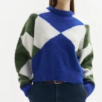 Кэти Холмс уверена: такой свитер нужен тебе прямо сейчас