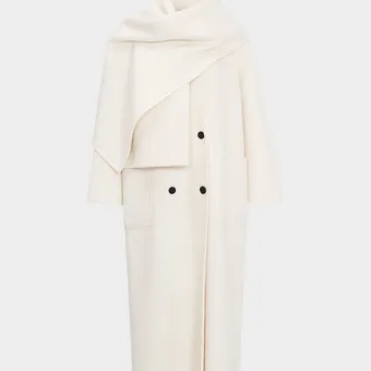 Мисс зима: повторяем &laquo;снежный&raquo; образ Эмилии Кларк - только бюджетные марки!