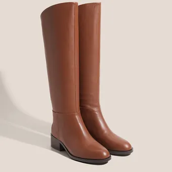 Мисс зима: повторяем &laquo;снежный&raquo; образ Эмилии Кларк - только бюджетные марки!