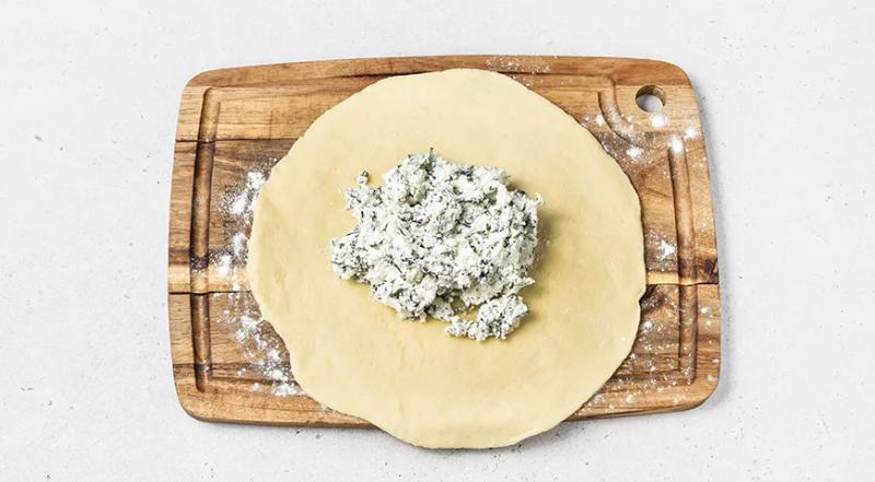 Осетинский пирог с творогом, пошаговый рецепт с фото на 367 ккал