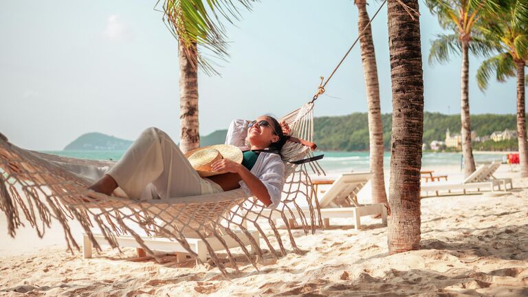 Пляж — за полцены: где дешево отдохнуть на море зимой