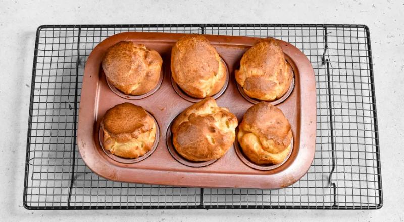 Поповеры, или &laquo;выпрыгивающие булочки&raquo;, пошаговый рецепт с фото на 192 ккал