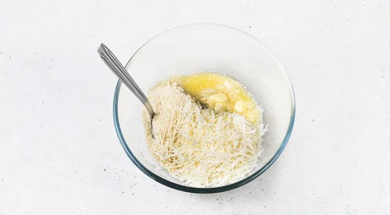 Стейк зубатки, запеченный с сыром и помидорами в духовке, пошаговый рецепт с фото на 533 ккал