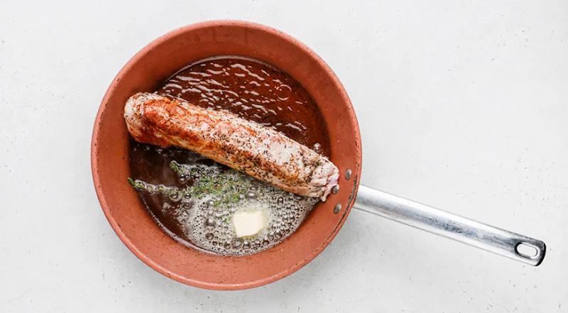 Свинина, запеченная в слоеном тесте, пошаговый рецепт с фото на 570 ккал