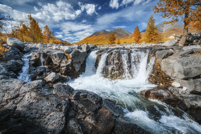 Уникальное северное сияние и загадочные арки. Самые красивые пейзажи России
