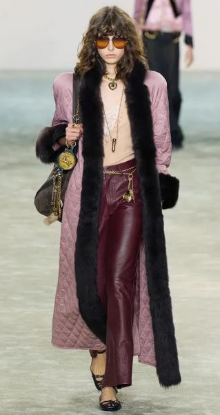 Весной-2026 все девушки будут носить пальто с меховым воротником &ndash; как у Кейт Миддлтон