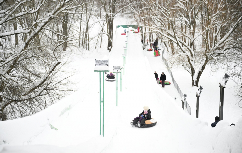 Активная зима: где классно кататься на тюбингах, лыжах и коньках