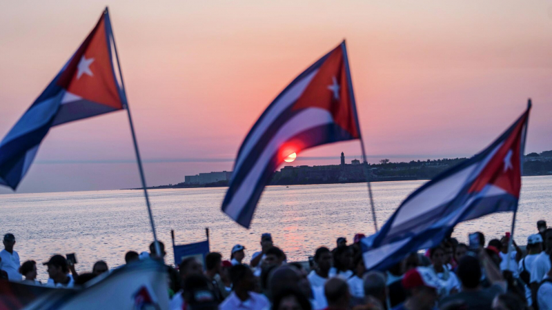 "Библио-Глобус" приостановил продажу туров на Кубу