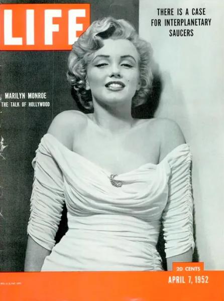 Голливудский шик: Сидни Суини в образе Мэрилин Монро