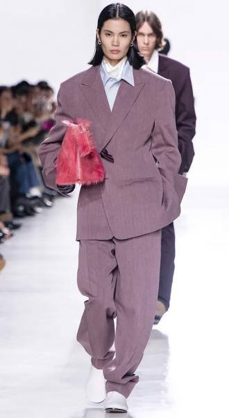 Как одеваться в год Огненной Лошади: модные астрологические советы