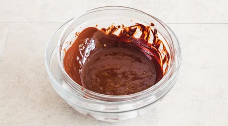 Как растопить шоколад на водяной бане, пошаговый рецепт с фото на 544 ккал