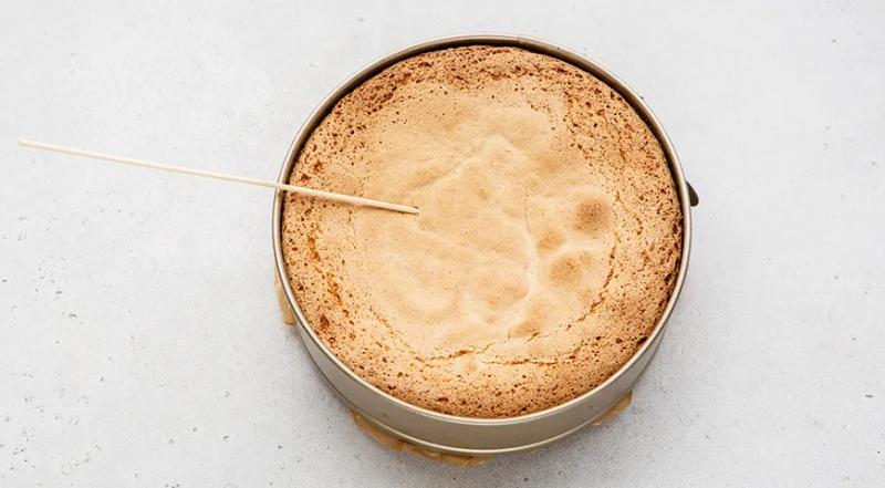 Кокосовый бисквит, пошаговый рецепт с фото на 484 ккал