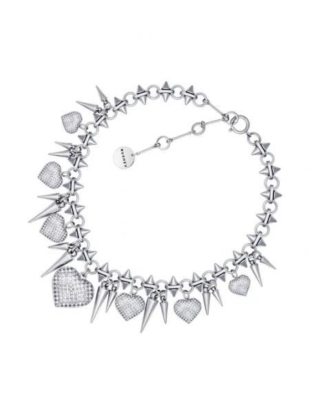 Модный дайджест к 14 февраля: образы для свиданий, парные аутфиты, идеи романтичных подарков