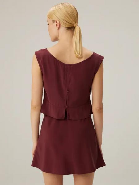 Модный дайджест к 14 февраля: образы для свиданий, парные аутфиты, идеи романтичных подарков