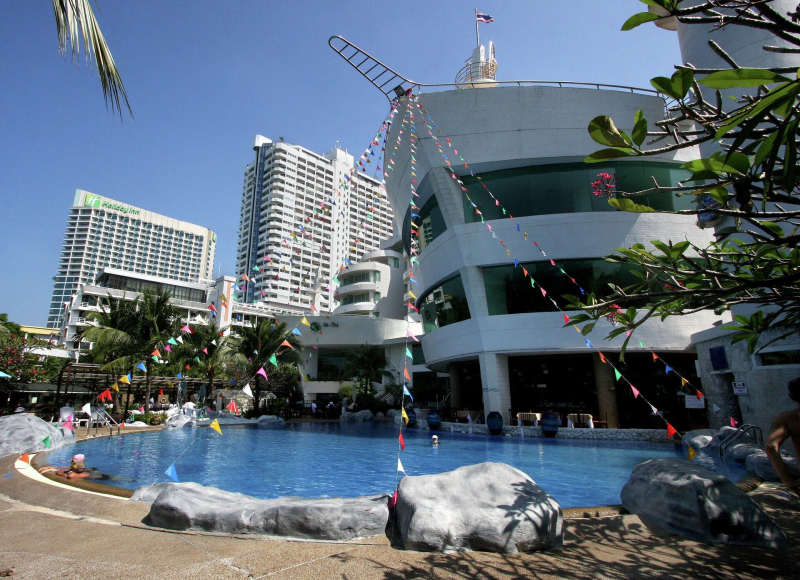 На курорт — за полцены: как выгодно купить путевку в Турцию