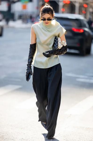 Не только с худи: как носить брюки весной-2026 – проверенные способы