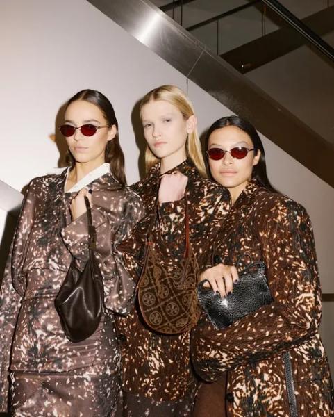 Олений принт: почему он стал новым хитом моды