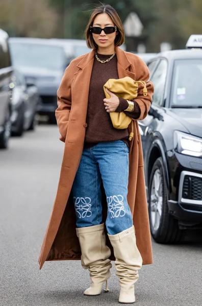 Подборка-доказательство: на весну тебе нужны джинсы с вышивкой