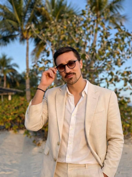 Релакс на Мальдивах и экстрим в Антарктике: как отдыхают российские звезды