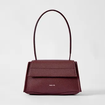 Самый короткий путь к сердцу – сумка с длинной ручкой: 10 моделей, которые стоит купить сейчас